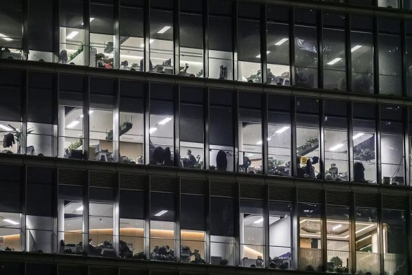 配资网址 经济回暖困难期的45°青年，没有真躺平